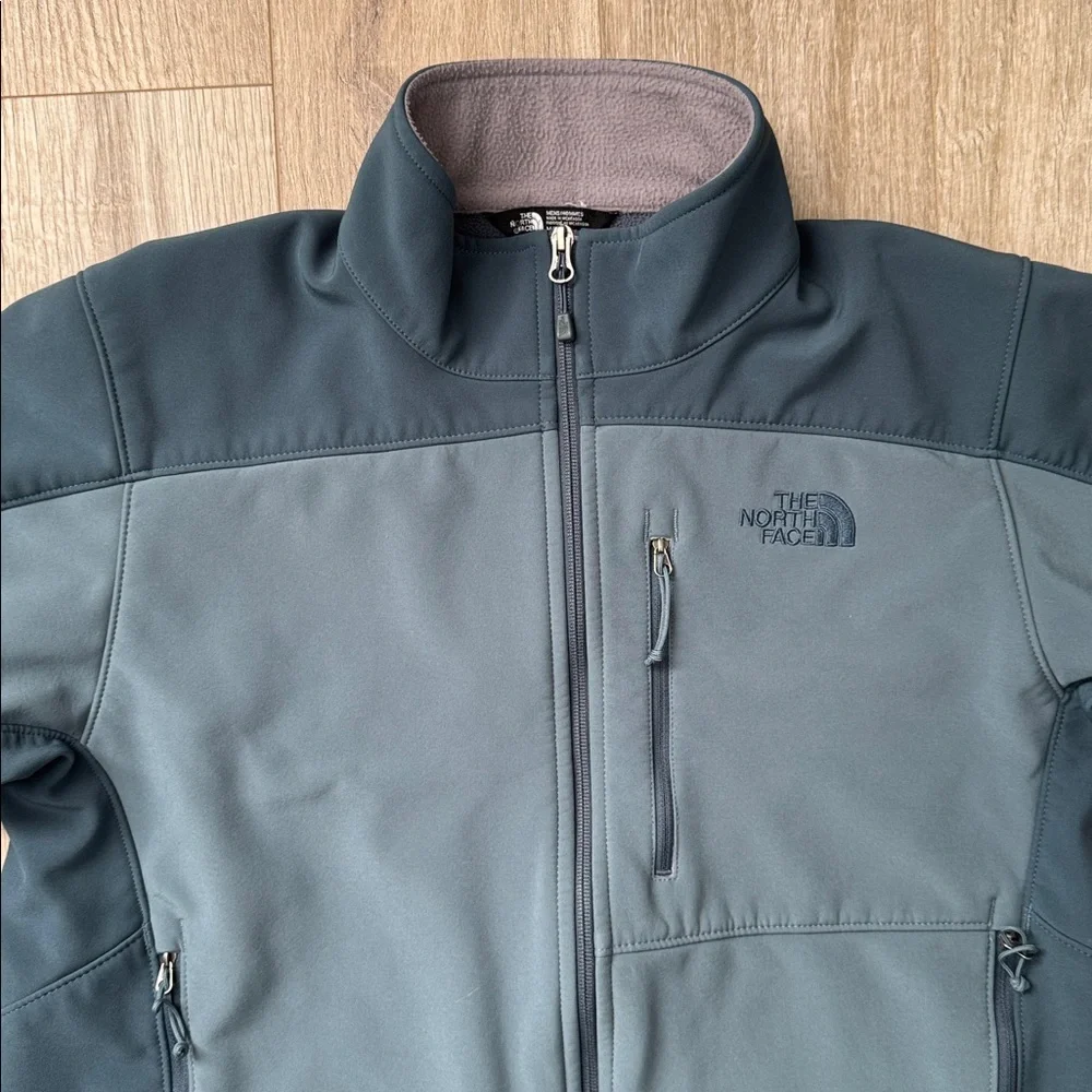 The North Face Men's Blue WINDWALL Jacket Size M